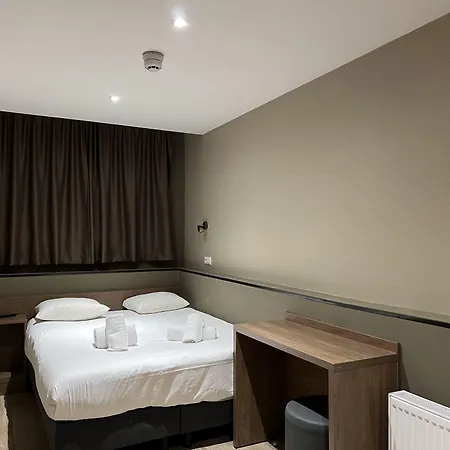 Blossoms Otel 2*