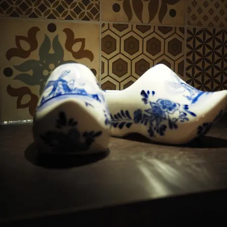 Blossoms City Hotel 2*