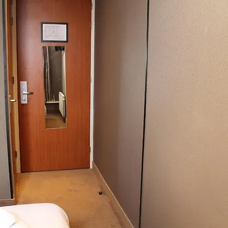 Hotel Blossoms City Hotel