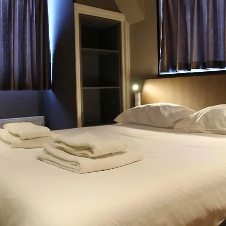 Hotel Blossoms City Hotel 2*