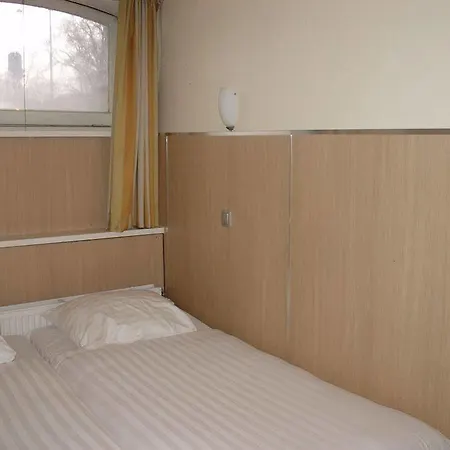 Blossoms City Hotel