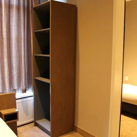 Hotel Blossoms City Hotel
