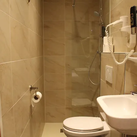 Blossoms 2* אמסטרדם